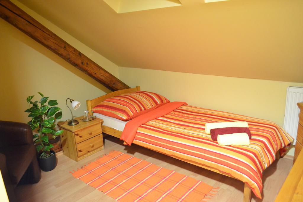 Hotel Byron Zlaté Moravce Zimmer foto